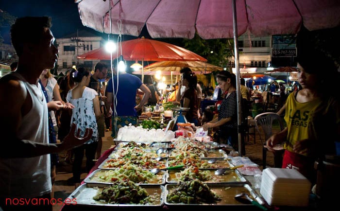 Mercado de fin de semana de Chiang Rai