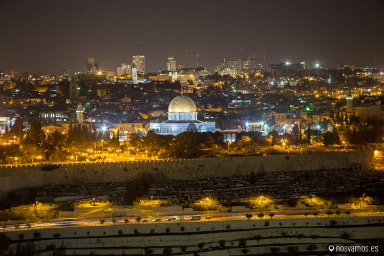 Explanada de las mezquitas con la Cúpula de la Roca, desde el monte de los olivos — Jerusalén, Palestina